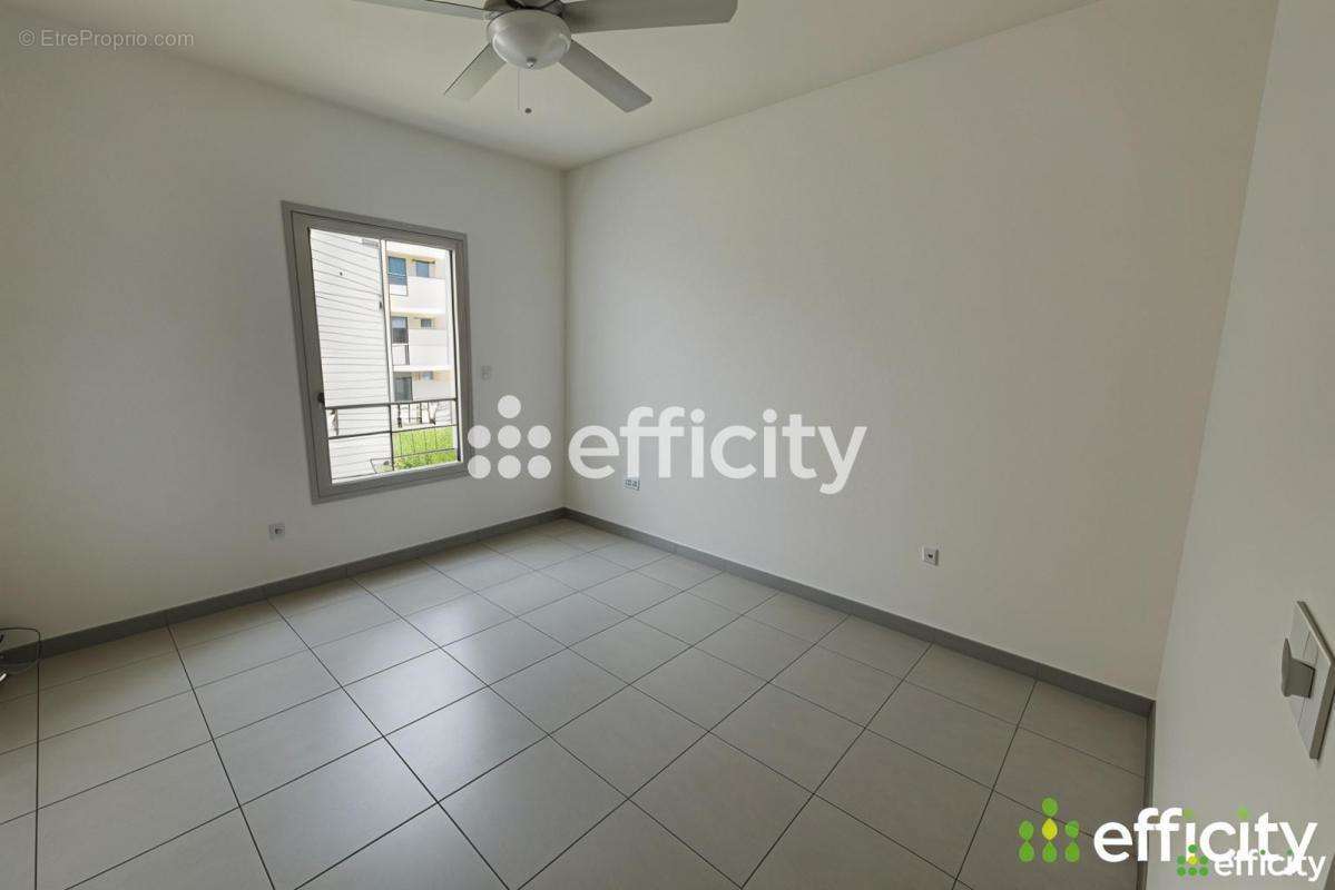 Appartement à SAINT-DENIS