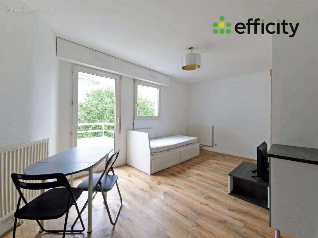 Appartement à SURESNES