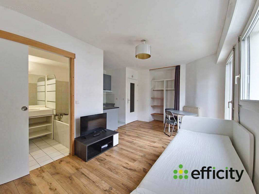 Appartement à SURESNES