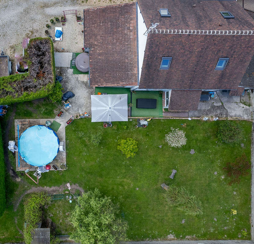 Maison à MERY-SUR-CHER