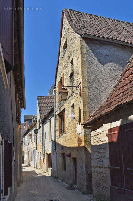 Maison à MONTIGNAC