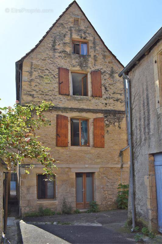 Maison à MONTIGNAC