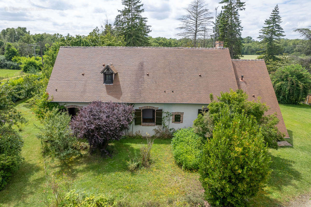 Maison à FOECY