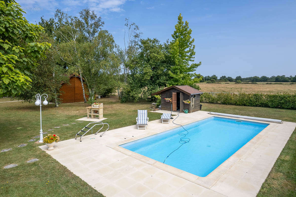 Maison à MERY-SUR-CHER