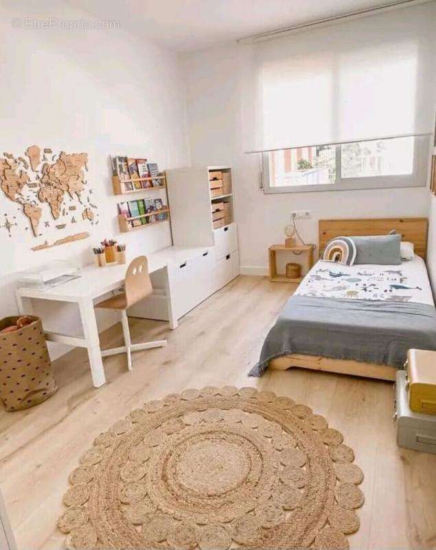 Appartement à VILLENEUVE-LES-AVIGNON