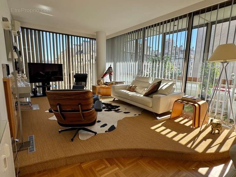 Appartement à MARSEILLE-8E