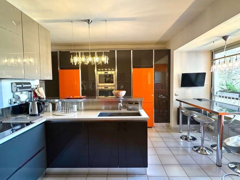 Appartement à MARSEILLE-8E