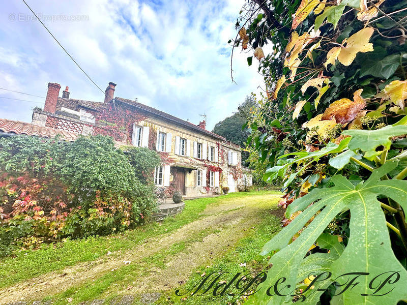 Maison à TARGON