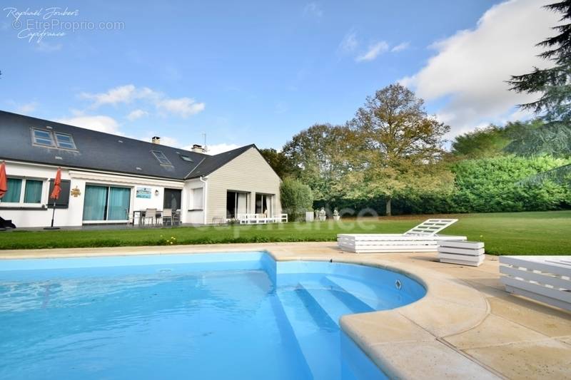 Maison à LA CHAPELLE-SAINT-AUBIN