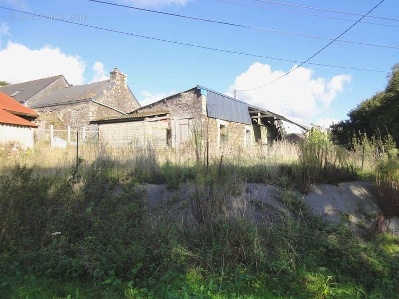 Maison à POULLAOUEN