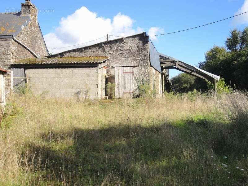 Maison à POULLAOUEN