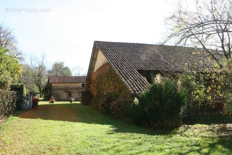 Maison à AIRE-SUR-L&#039;ADOUR