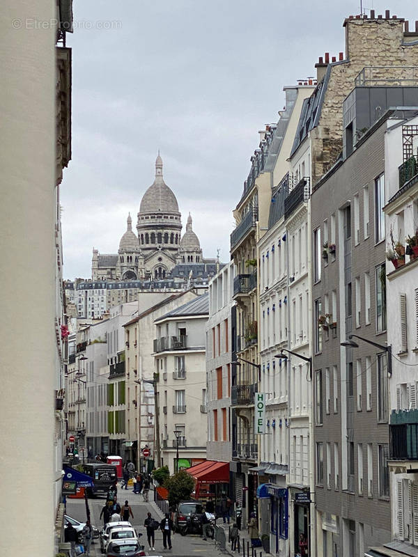 Appartement à PARIS-18E