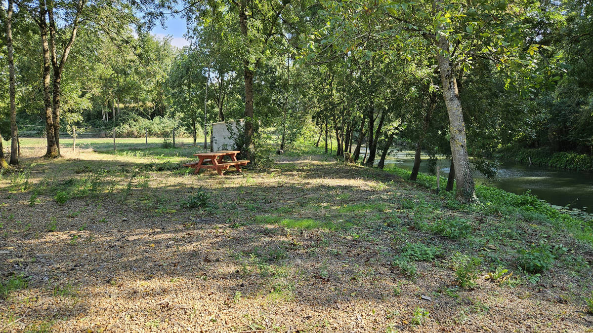 Terrain à VOUVRAY