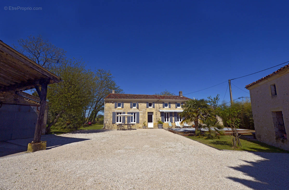 Maison à SAINT-GERMAIN-DU-SEUDRE