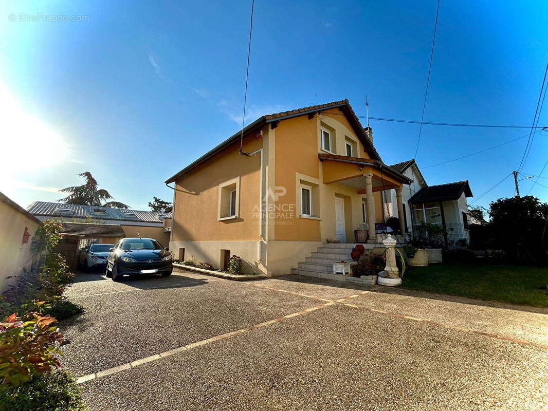 Maison à CARRIERES-SOUS-POISSY