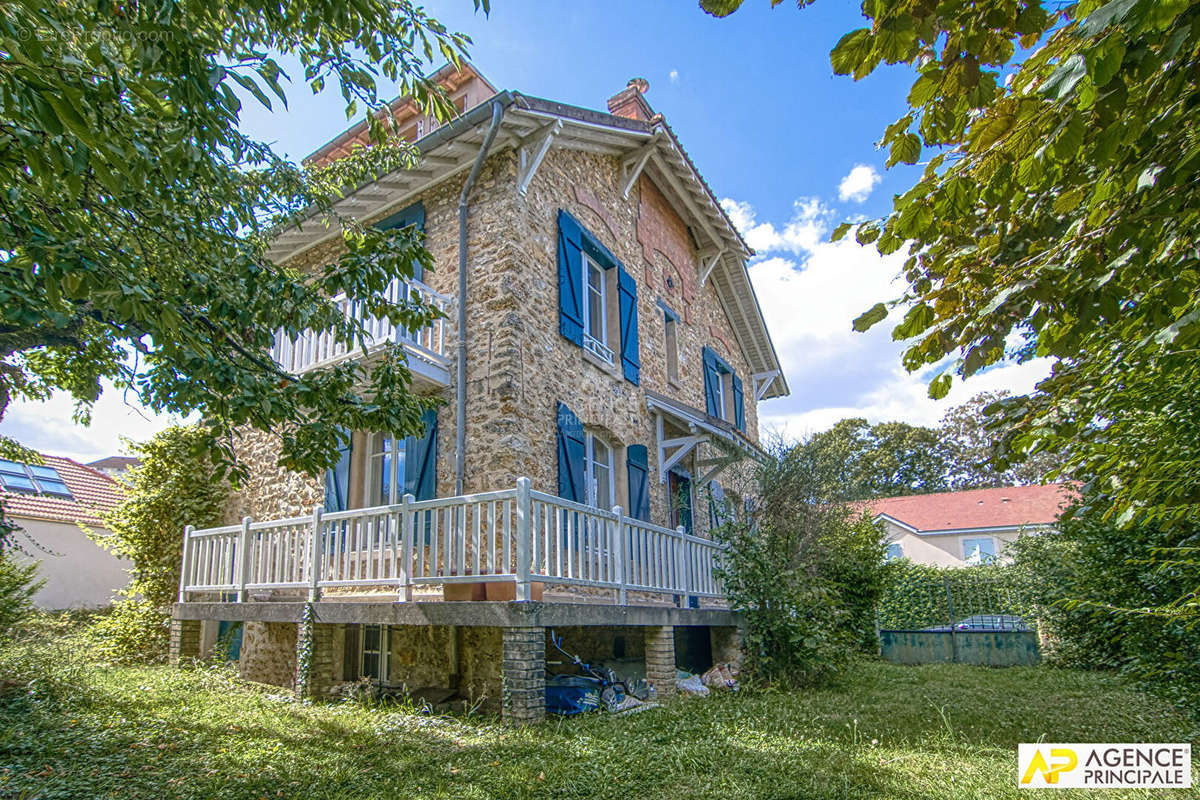 Maison à SAINT-GERMAIN-EN-LAYE