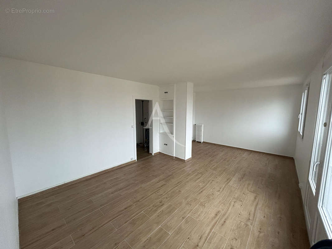 Appartement à LE BOURGET