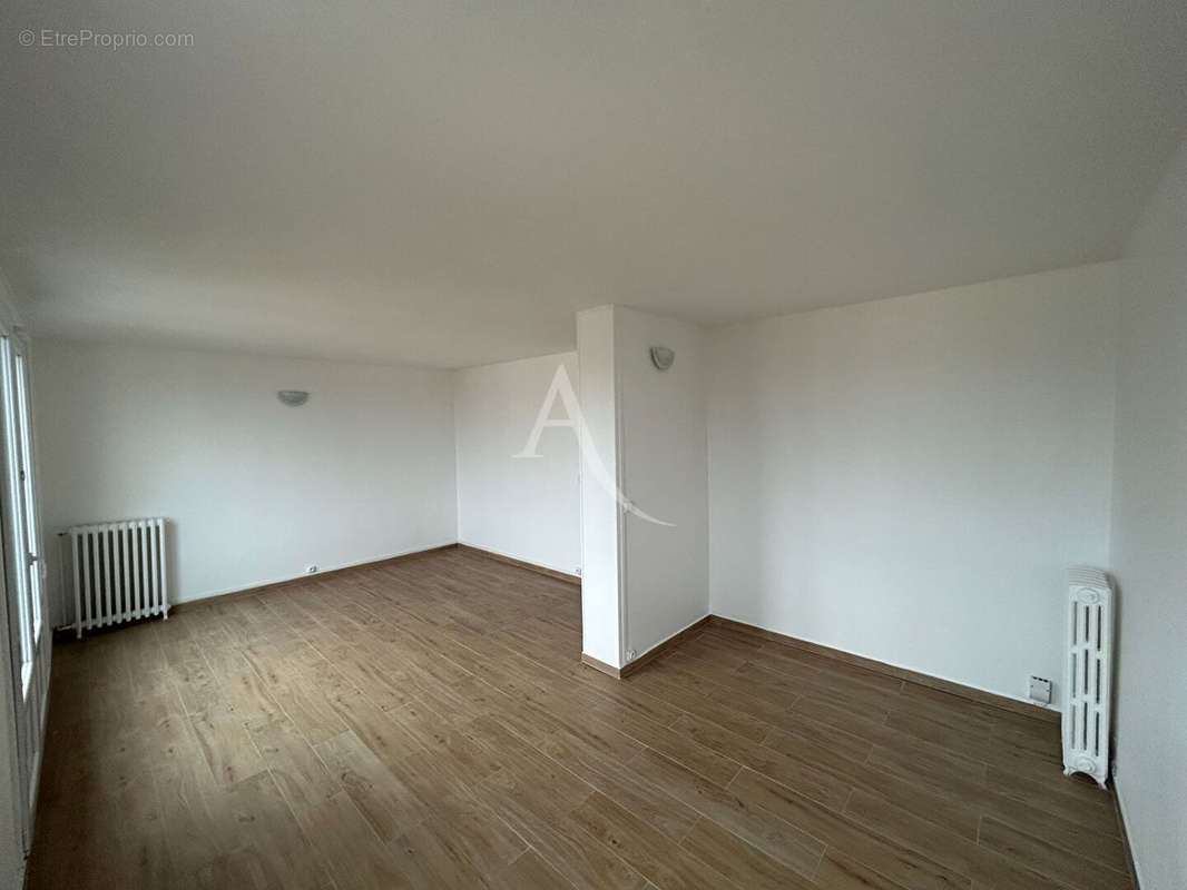 Appartement à LE BOURGET