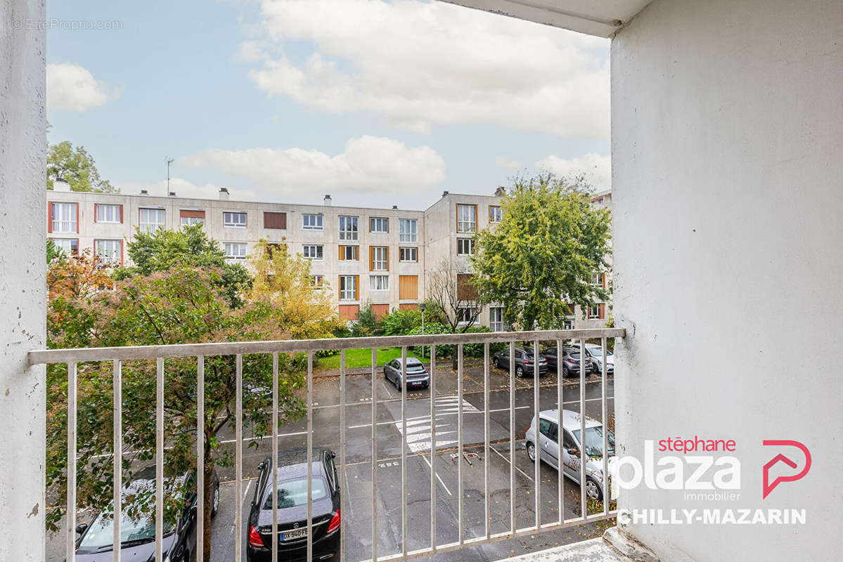 Appartement à CHILLY-MAZARIN