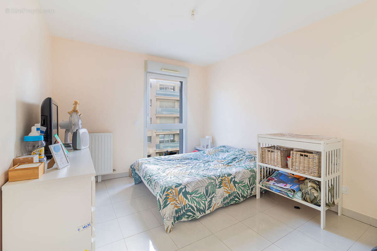 Appartement à MARSEILLE-2E