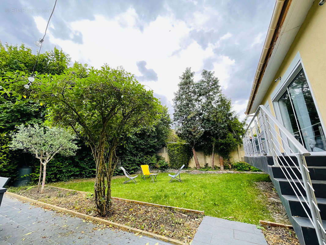 Maison à AULNAY-SOUS-BOIS