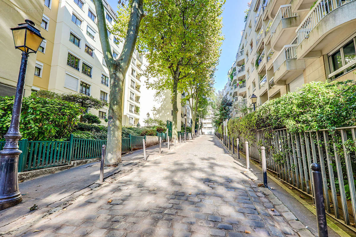 Appartement à PARIS-20E