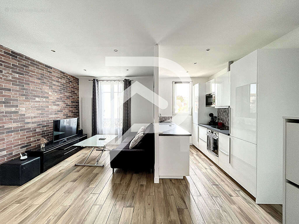 Appartement à SURESNES