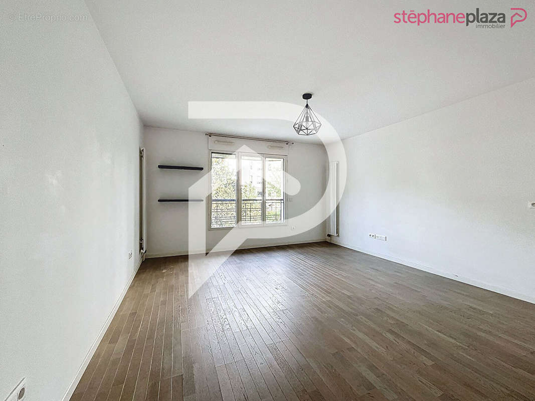 Appartement à SURESNES