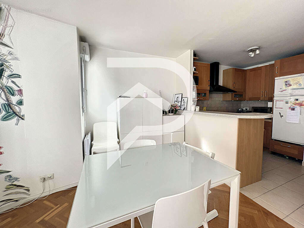 Appartement à SURESNES