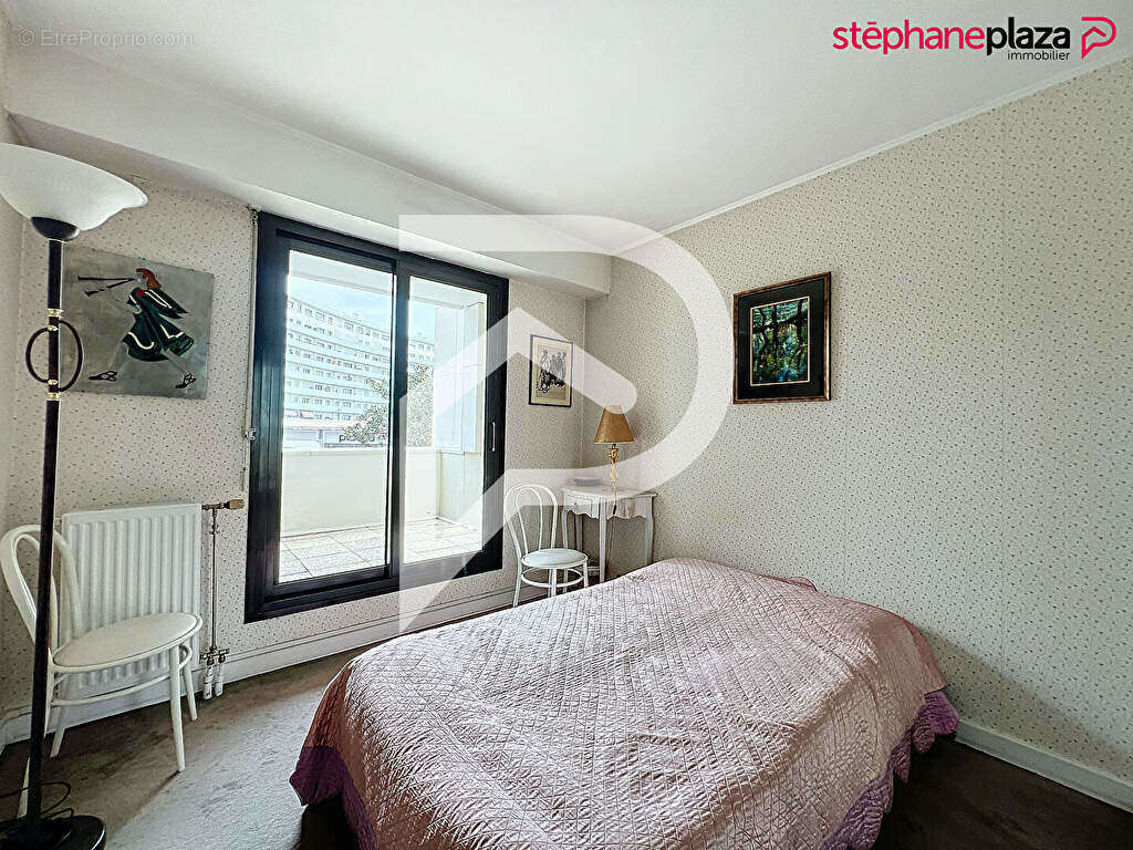 Appartement à SURESNES