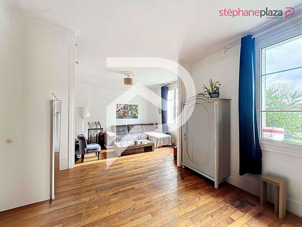 Appartement à SURESNES