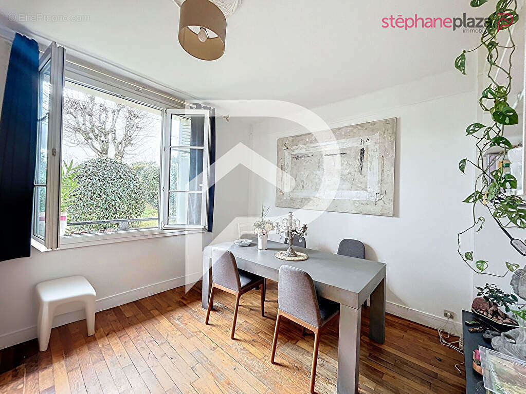 Appartement à SURESNES