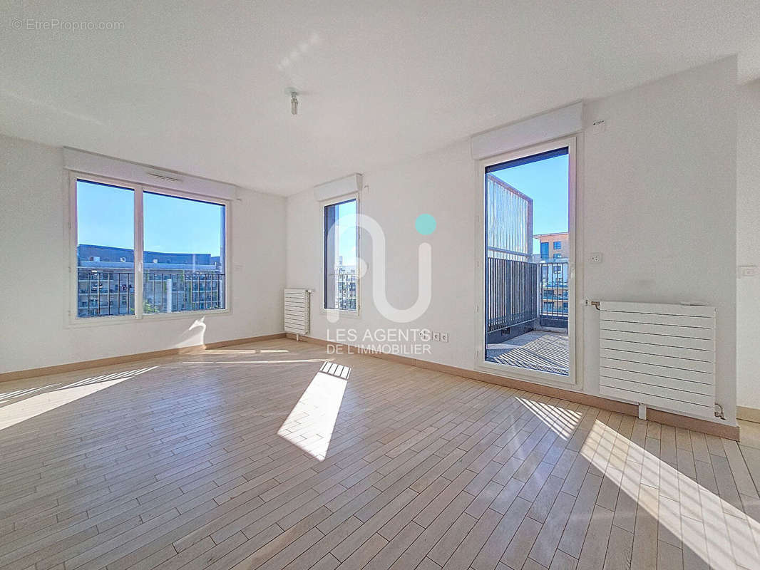 Appartement à GENNEVILLIERS