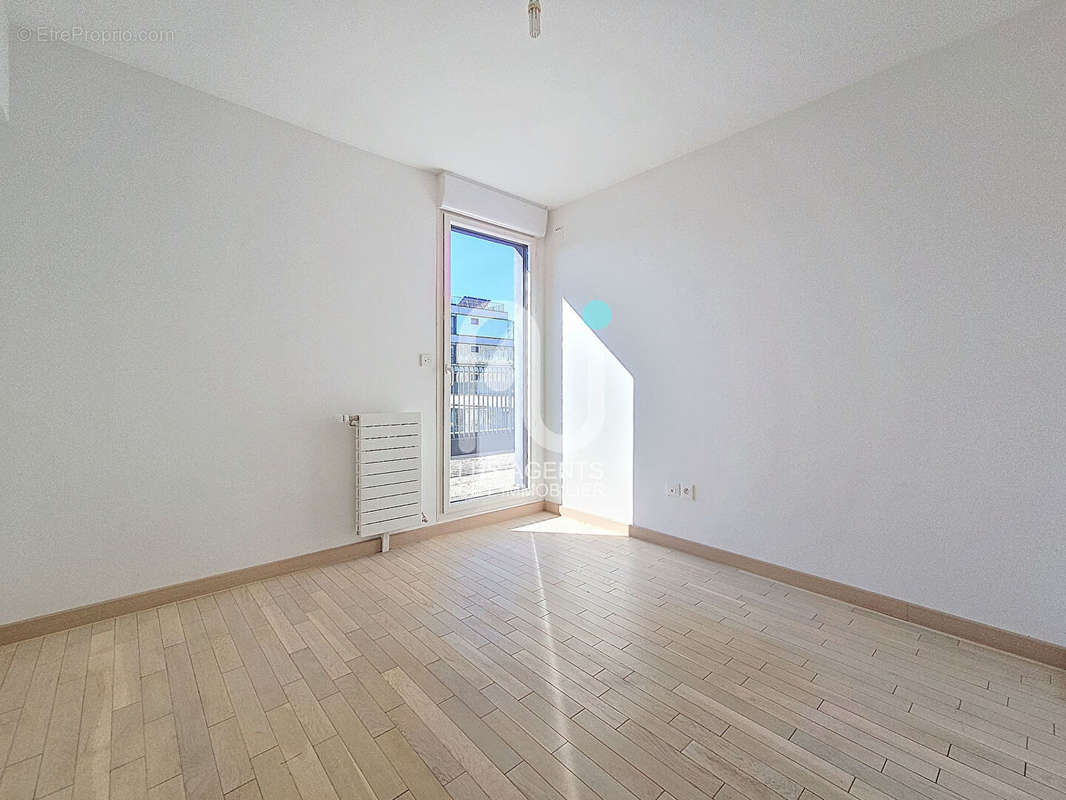 Appartement à GENNEVILLIERS