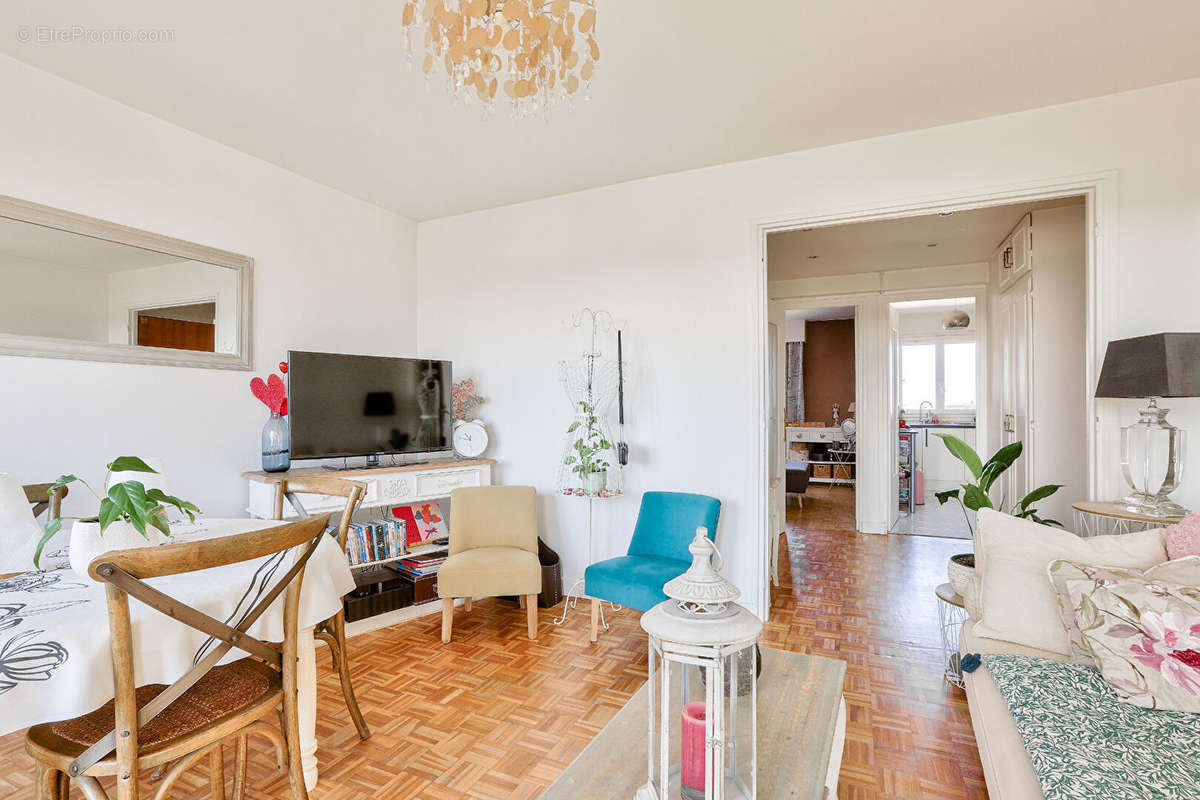 Appartement à COLOMBES