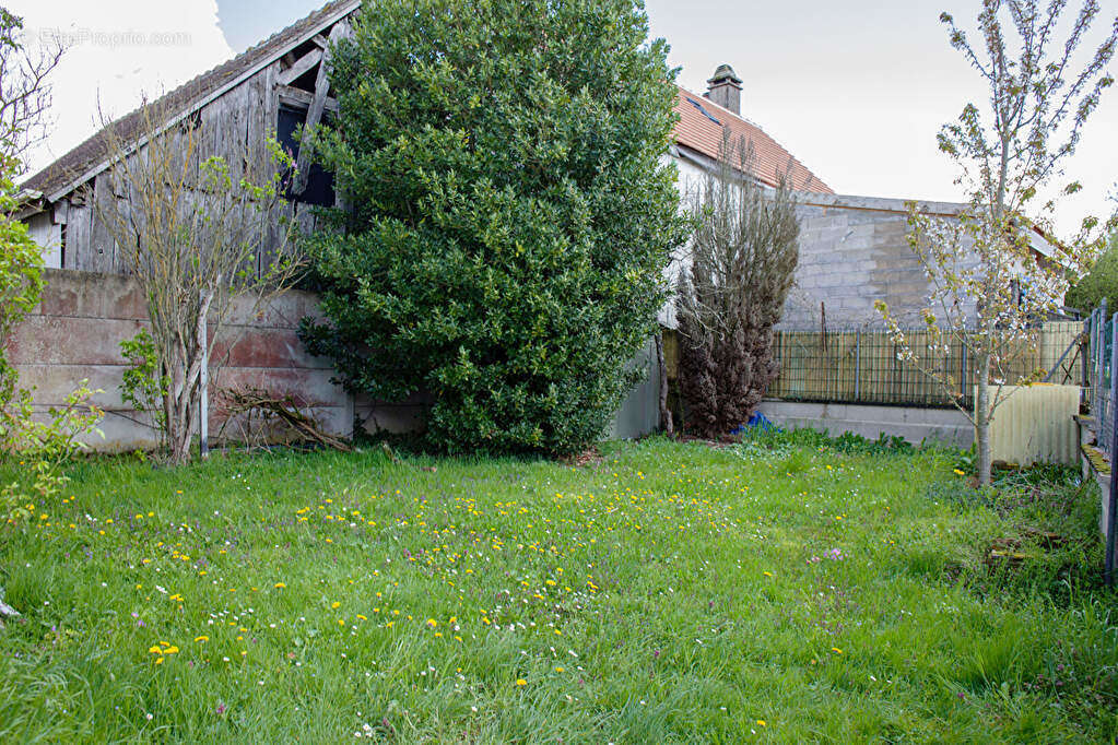 Maison à PERCENEIGE