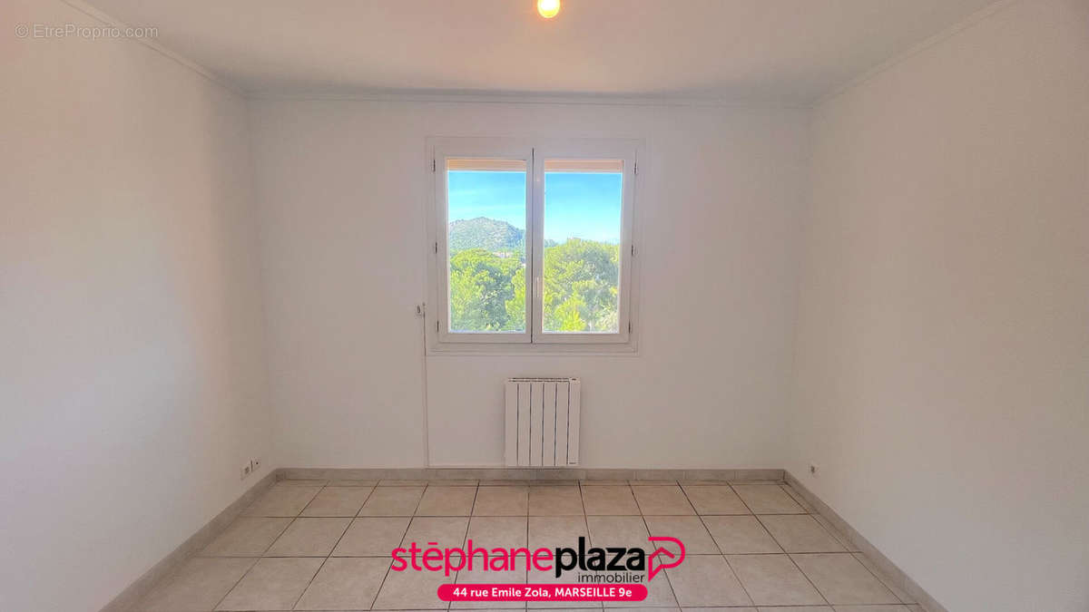 Appartement à MARSEILLE-9E