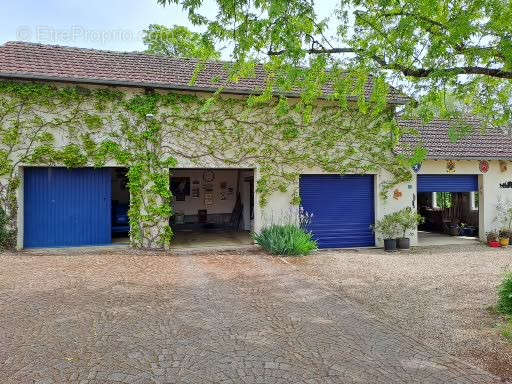 Maison à FLOGNY-LA-CHAPELLE