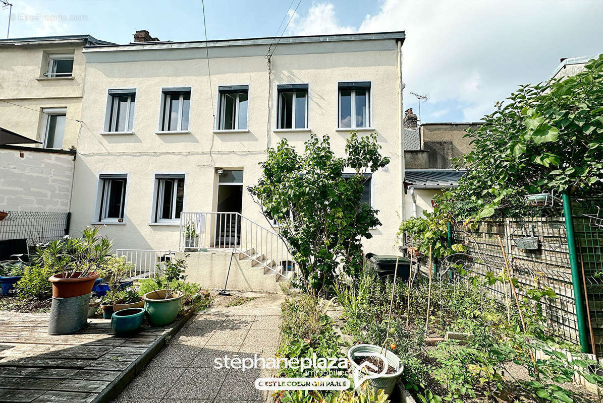 Maison à SOTTEVILLE-LES-ROUEN