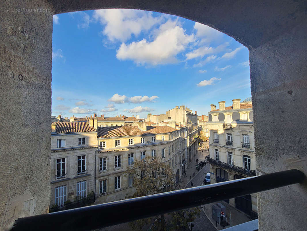 Appartement à BORDEAUX