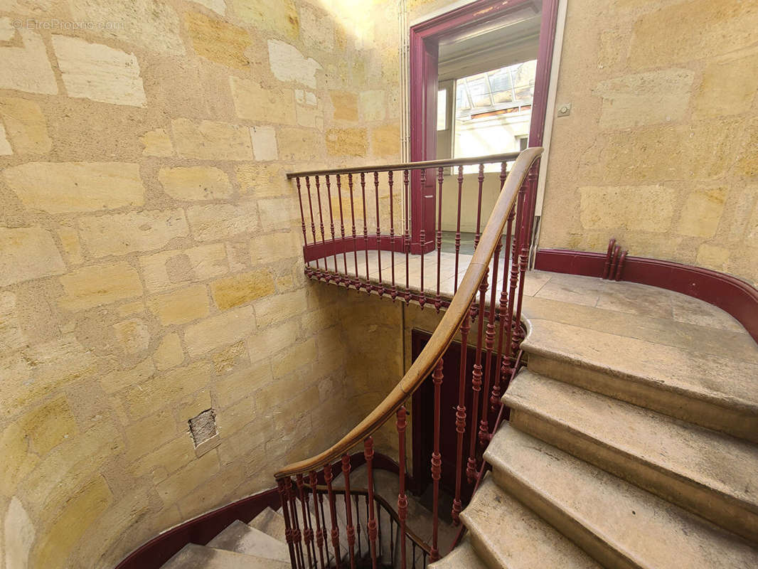 Appartement à BORDEAUX