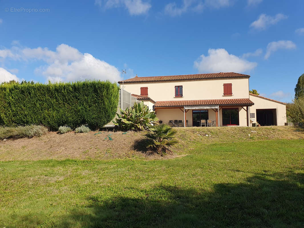 Maison à MONPAZIER