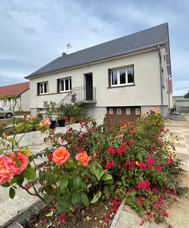 Maison à MEUNG-SUR-LOIRE