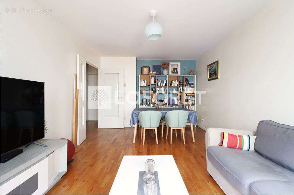 Appartement à PARIS-20E