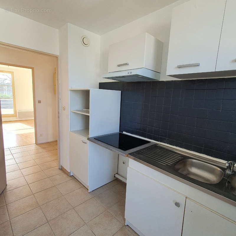 Appartement à MONTIGNY-LE-BRETONNEUX