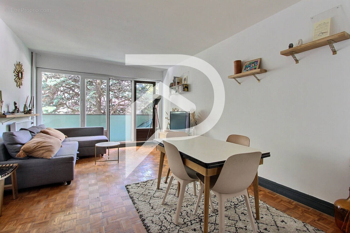 Appartement à ASNIERES-SUR-SEINE