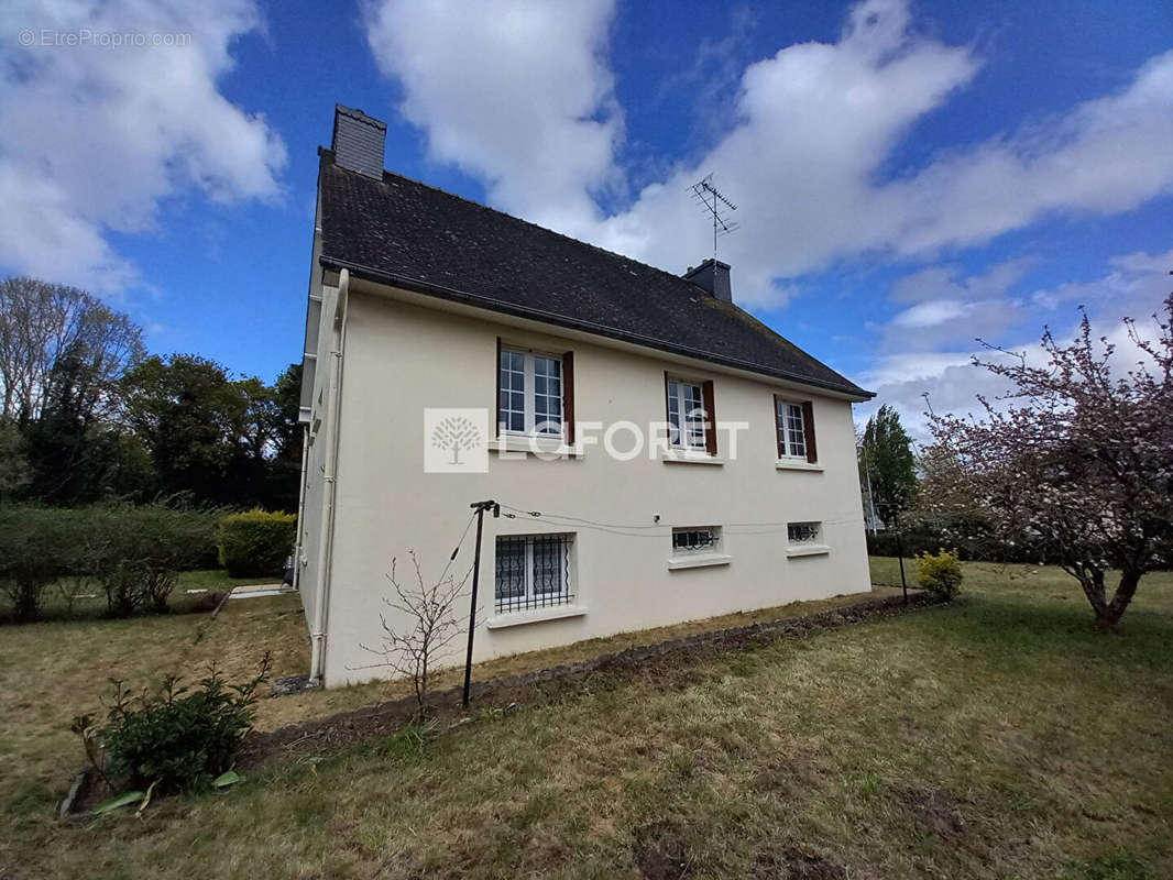 Maison à GUINGAMP