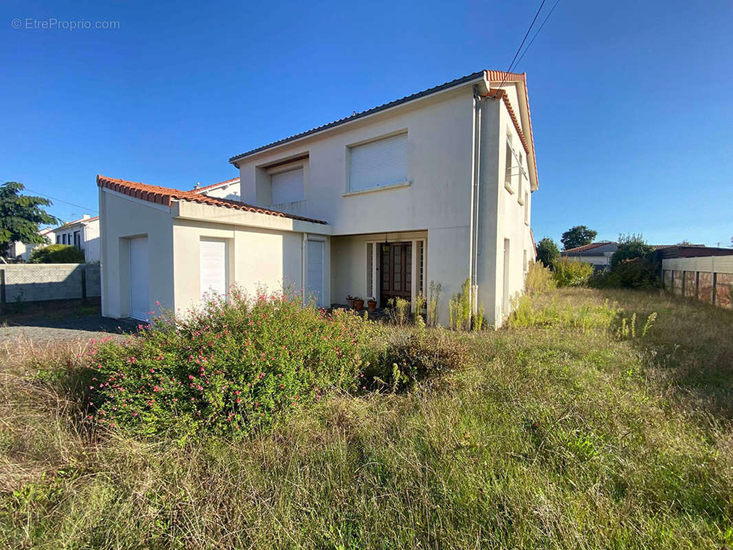 Maison à GENESTON