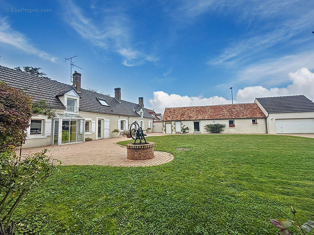 Maison à SAINT-CYR-EN-VAL